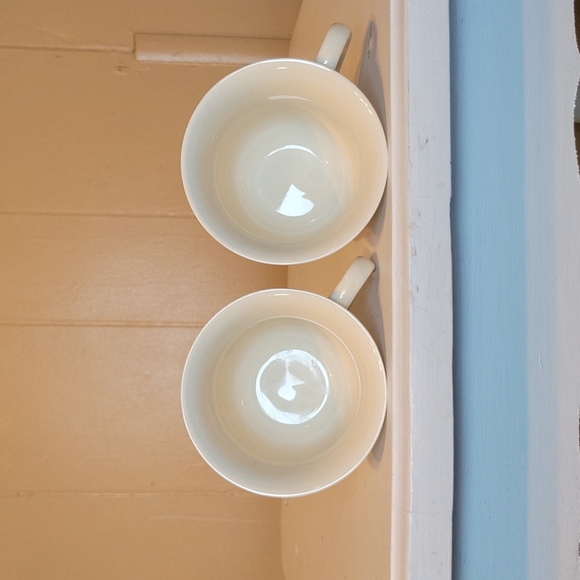 Skye McGhie Cream Lace Fine Porcelain Tea Service Set. - Picture 4 of 16